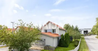 4 bedroom house in Helsinki sub-region, Finland