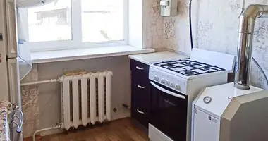 2 room apartment in Pryliepy, Belarus