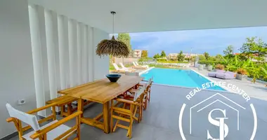 Villa 4 bedrooms in Pefkochori, Greece