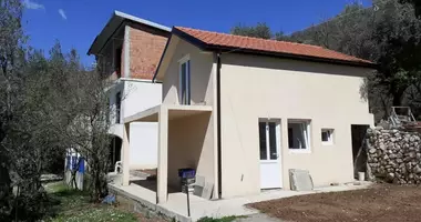 5 bedroom house in Kamenovo, Montenegro