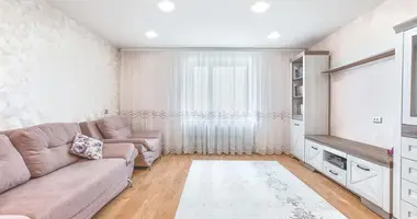 Apartamento 3 habitaciones en Dzyarzhynsk, Bielorrusia