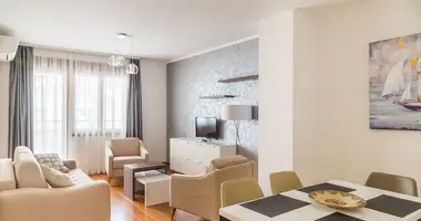Wohnung 2 Schlafzimmer in Becici, Montenegro