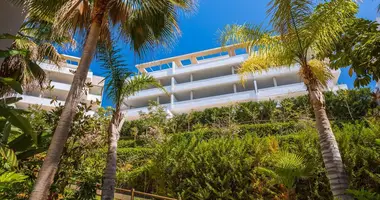 3 bedroom apartment in Benahavis, Spain