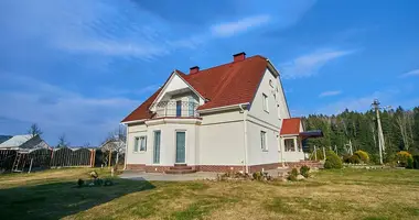 Casa en Marjaliva, Bielorrusia