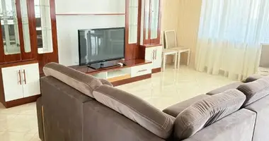 Mieszkanie 3 pokoi w Odessa, Ukraina