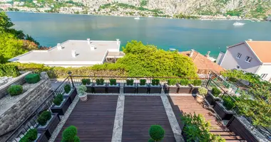 Villa 7 chambres dans Muo, Monténégro