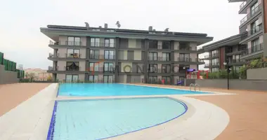 Mieszkanie 2 pokoi z balkon, z winda, z klimatyzacja w Sariyer, Turcja