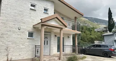Дом 5 комнат в Zgrade, Черногория