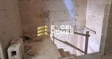 Квартира 3 спальни в Birkirkara, Мальта