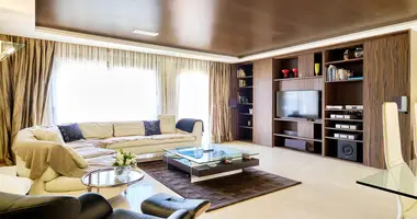 Apartamento 4 habitaciones en Torrevieja, Španjolska