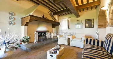 Villa 7 bedrooms with Garden, with Internet, with By the sea in Volterra, Italy