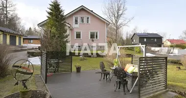2 bedroom house in Helsinki sub-region, Finland