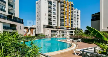 4 room apartment in Muratpasa, Turkey