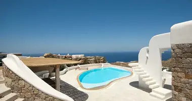 Вилла 12 комнат  с видом на море, с бассейном, на первой береговой линии в Municipality of Mykonos, Греция