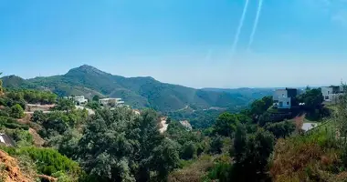 Plot of land in Benahavis, Spain