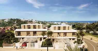 Mieszkanie 4 pokoi w Estepona, Hiszpania
