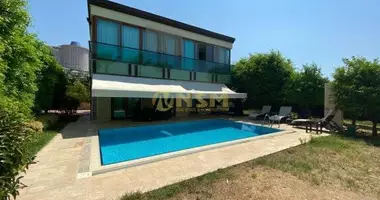 Villa 4 Zimmer mit Sauna, mit  Fitnessstudio, mit Kinderspielplatz in Mahmutlar, Türkei