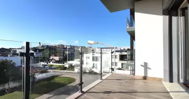 Mieszkanie 3 pokoi w Porto Salvo, Portugalia