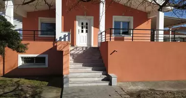 Dom wolnostojący 7 pokojów w Neo Rysio, Grecja