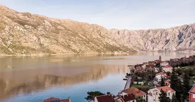 3 bedroom apartment in Stoliv, Montenegro