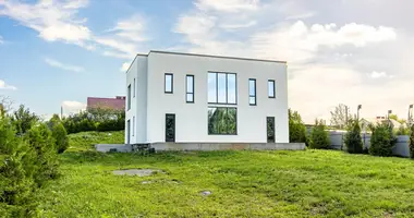 Maison dans Mikalajevicy, Biélorussie