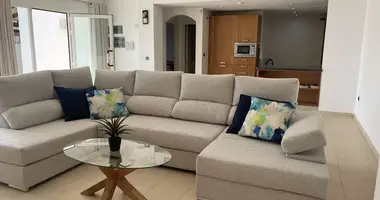 2 bedroom apartment in Benalmadena, Spain