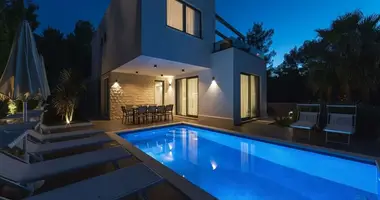 Villa 6 bedrooms in Okrug Gornji, Croatia