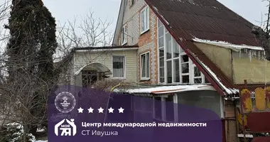 Haus in Papiarnianski sielski Saviet, Belarus