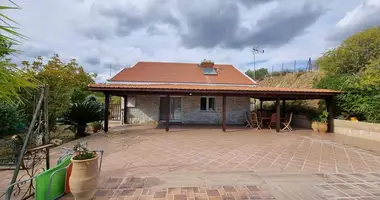 3-Schlafzimmer-Bungalow in Kato Mylos, Cyprus