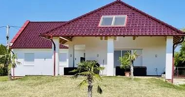 Haus 5 zimmer in Vonyarcvashegy, Ungarn