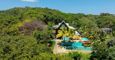 Дом 5 спален в Roatan, Гондурас