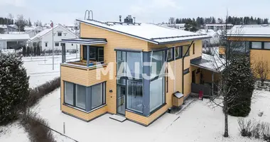 Casa 5 habitaciones en Kerava, Finlandia