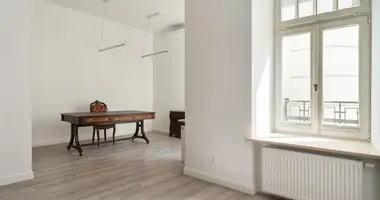 Mieszkanie w Warszawa, Polska