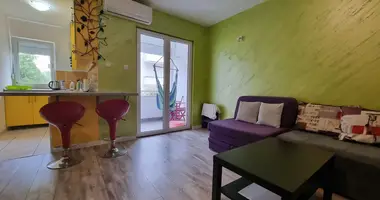 Apartamento 1 habitacion con aparcamiento público en Budva, Montenegro