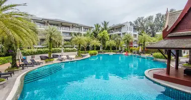 Condo 2 bedrooms with Swimming pool, with private pool, with Jacuzzi in Phuket, Thailand