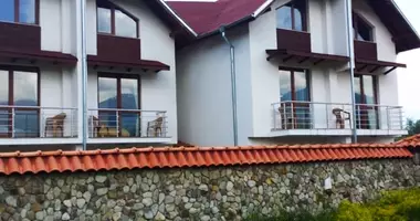 2 room house with parking, with yard, with swimming pool in Dolno Draglishte, Bulgaria