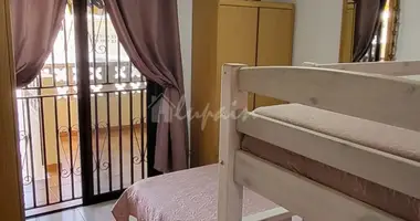 2 bedroom apartment in Arona, Spain
