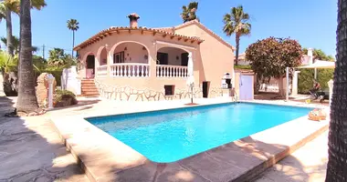 Villa 3 bedrooms with Furnitured, with Garage, with Garden in Calp, Spain