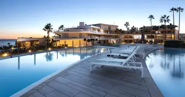 Wohnung 2 Schlafzimmer in Estepona, Spanien