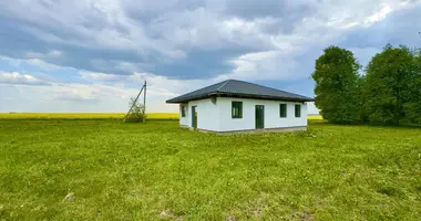 Casa en Dabryniouski sielski Saviet, Belarús