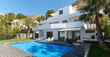 5 bedroom apartment in Altea, Spain