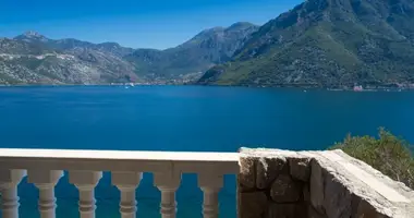 Villa  mit Am Meer in durici, Montenegro