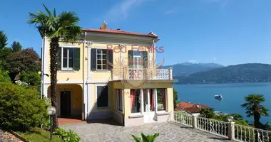 Вилла 5 комнат в Stresa, Италия