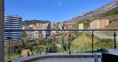 1 bedroom apartment in Becici, Montenegro