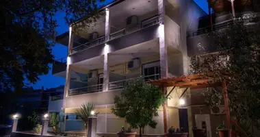 Hotel 450 m² en Nea Peramos, Grecia