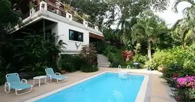 Villa 3 zimmer mit Doppelt verglaste Fenster, mit Möbliert, mit Klimaanlage in Phuket, Thailand