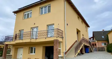 8 room house in Pecsi jaras, Hungary