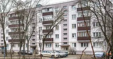 Apartamento 3 habitaciones en Minsk, Bielorrusia