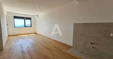 Apartamento 2 habitaciones en Becici, Montenegro