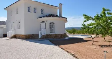 4 bedroom house in Monover Monovar, Spain